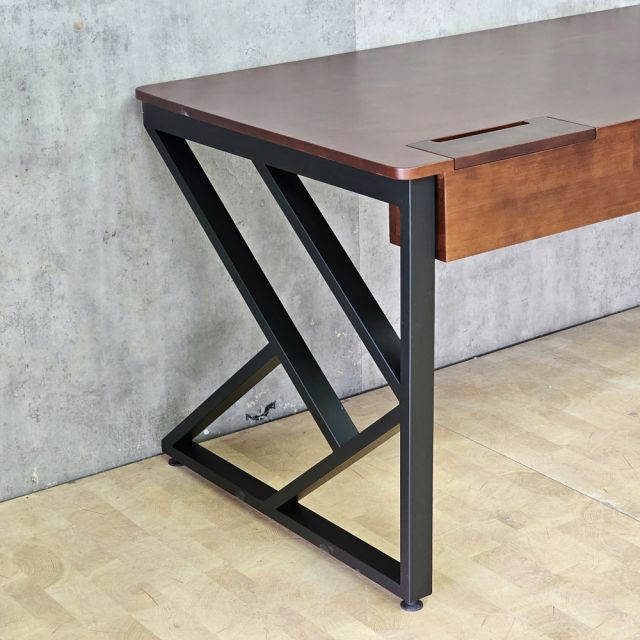 Bàn làm việc ZDesk tích hợp hộp điện 180x80x75cm gỗ cao su hệ KConcept HBKC065