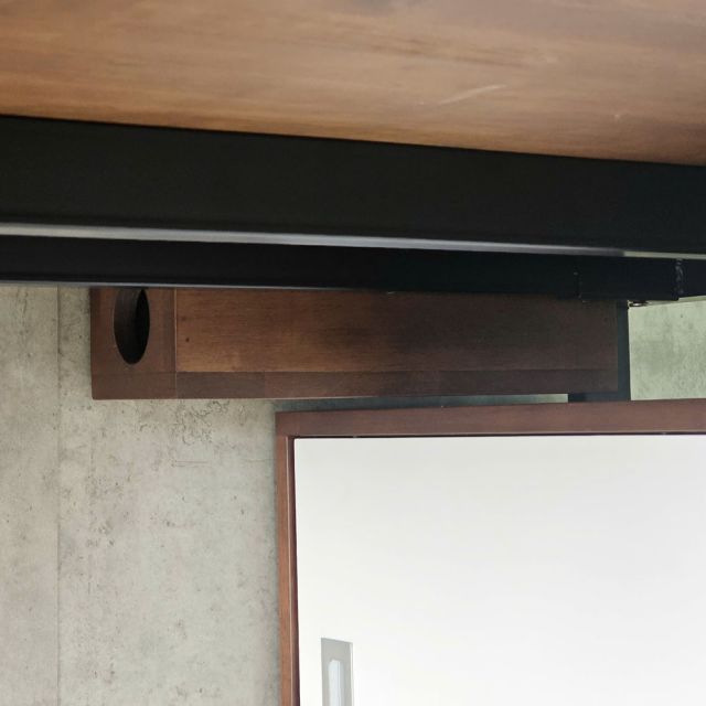 Bàn gác tủ 160x80cm gỗ cao su chân chữ X HBXC078