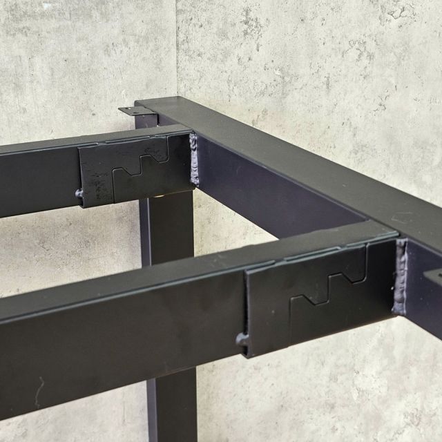 Chân bàn sắt dành cho bàn 100x50cm sơn tĩnh điện hệ Rectang HCRT051