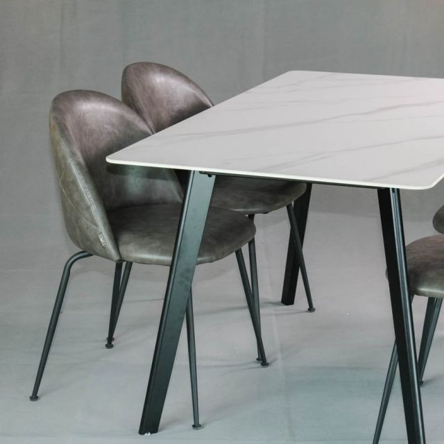 Bộ bàn ăn mặt đá cao cấp và 4 ghế mặt nệm simili CBBA027