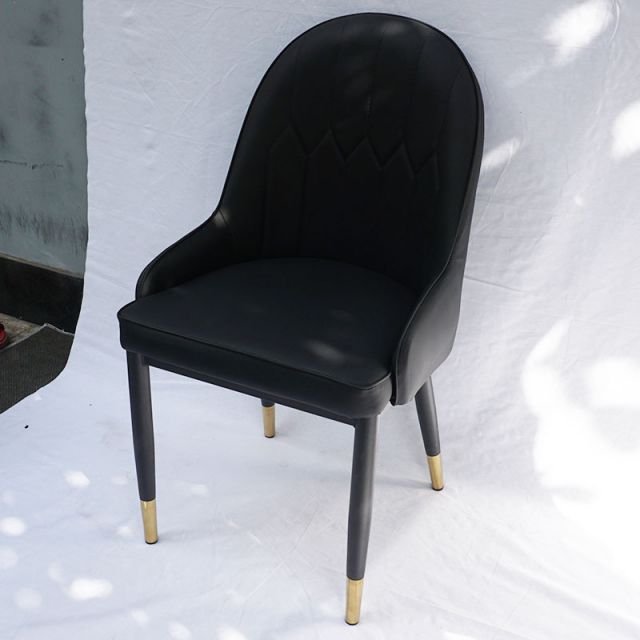 Ghế ăn cổ điển nệm da chân sắt sơn đen GA68014