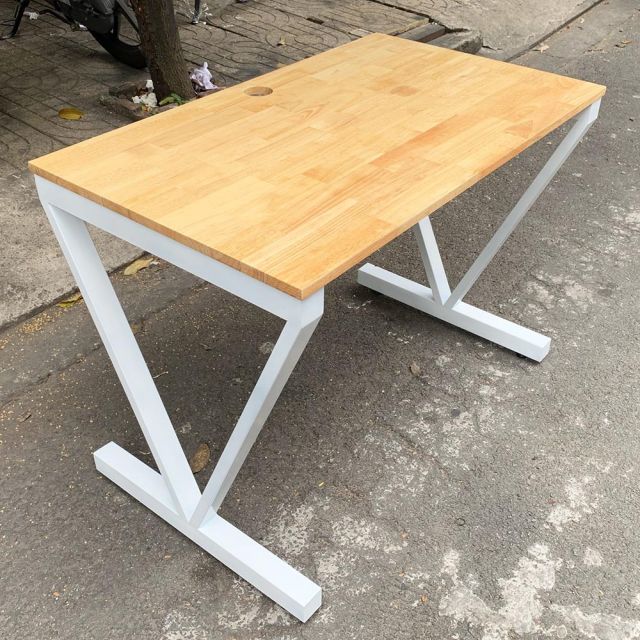 Bàn làm việc 100x60cm VConcept chân sắt lắp ráp HBVC001
