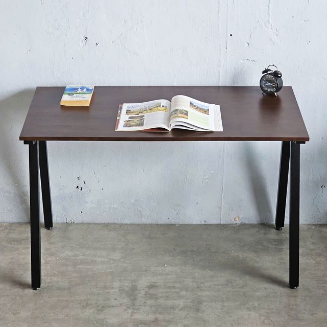 Bàn làm việc 120x60cm gỗ cao su hệ PLY chân lắp ráp HBPL004