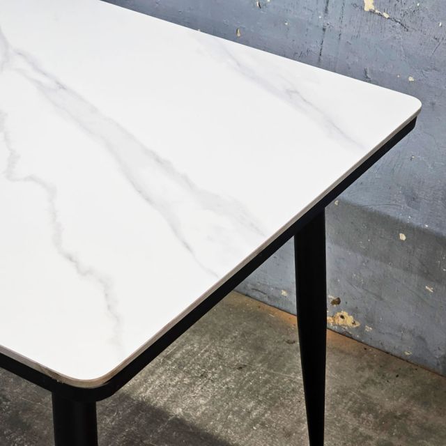 Bàn ăn Doris 140x80cm mặt ceramic chân sắt côn BA68056