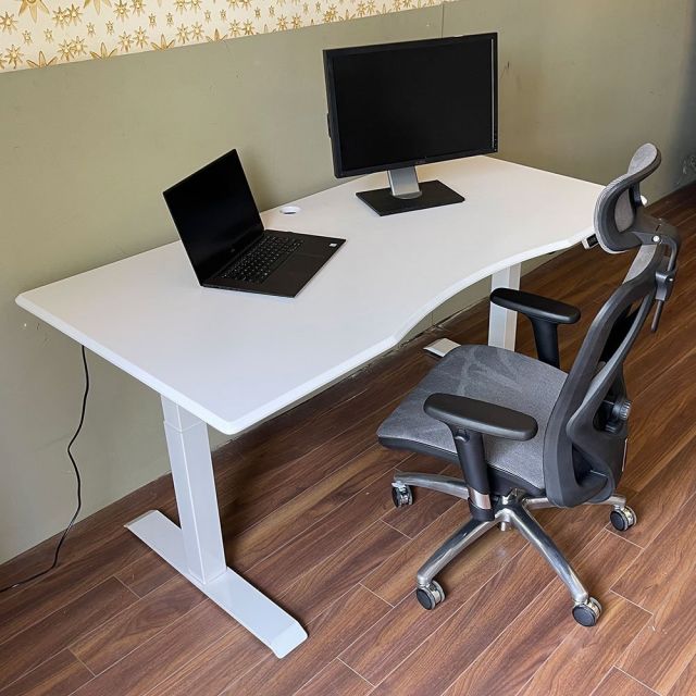 Combo bộ bàn ghế công thái học Ergonomic bảo vệ sức khỏe CB68158