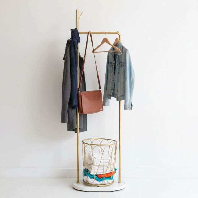 Giá treo quần áo có giỏ đựng đồ KPT68004