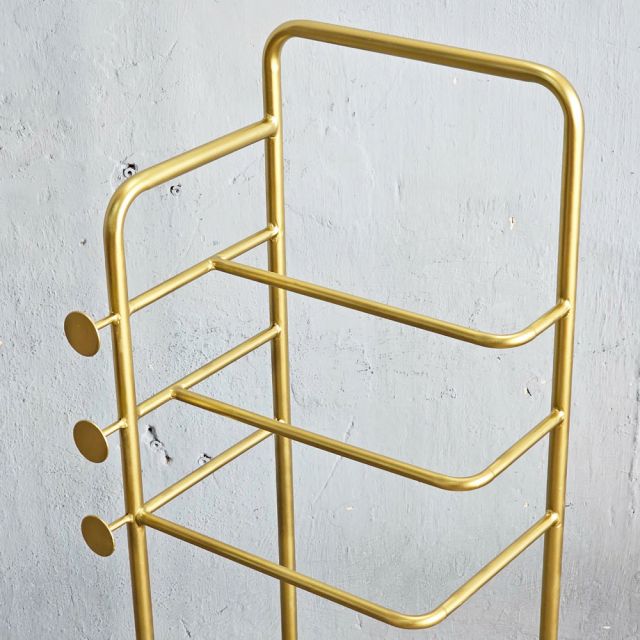 Giá treo đồ có giỏ đựng KPT68007