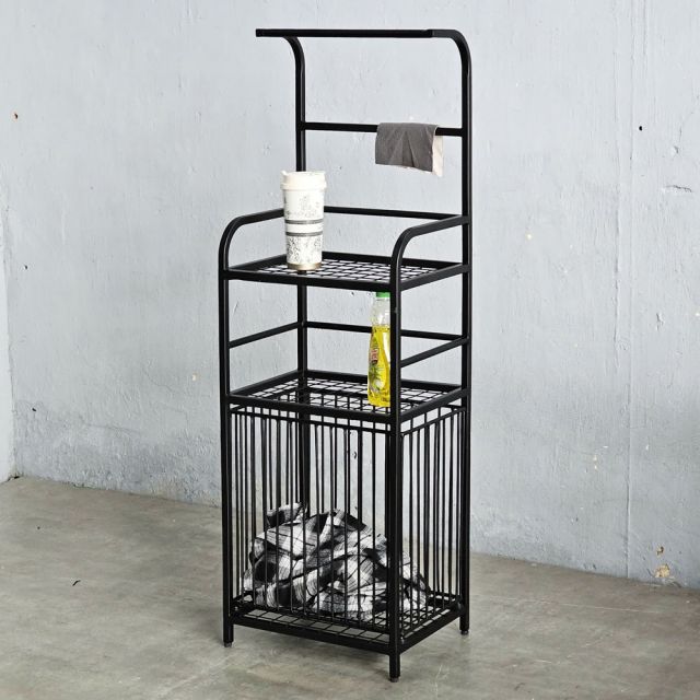 Kệ để đồ phòng tắm có móc treo và giỏ đựng KPT68009