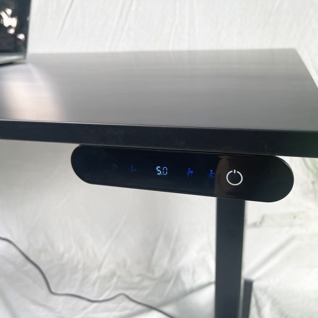 Bàn nâng hạ FlexiDesk mặt khuyết gỗ cao su chân điện 2 khớp FLD022