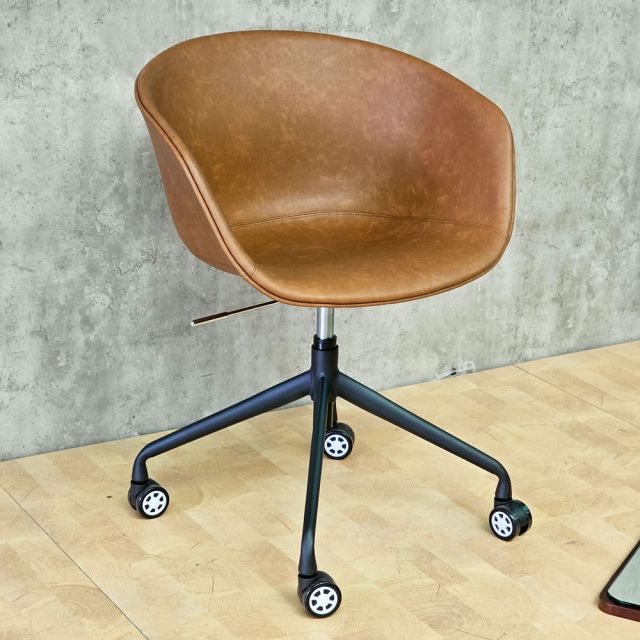 Ghế chân xoay nâng hạ HAY nệm da GAKH-53PU