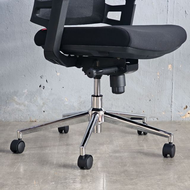 Ghế xoay văn phòng lưng lưới có tựa đầu HOM1085-01