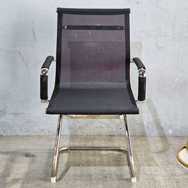 Ghế Văn Phòng Chân Quỳ Lưng Lưới HOHB103