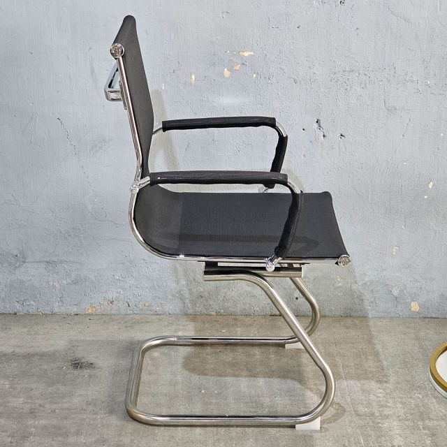 Ghế Văn Phòng Chân Quỳ Lưng Lưới HOHB103