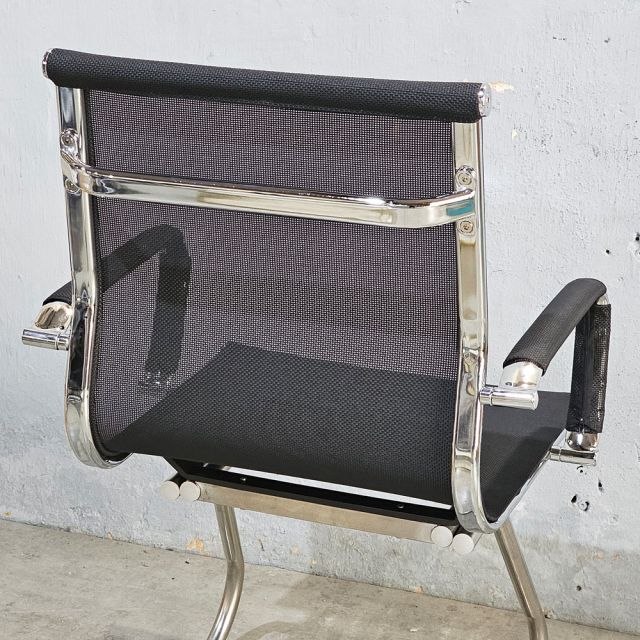 Ghế Văn Phòng Chân Quỳ Lưng Lưới HOHB103