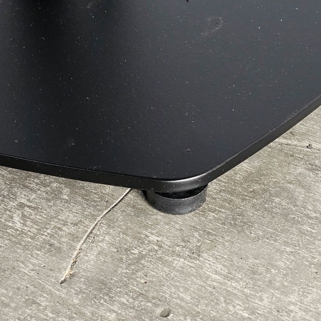 Bàn tròn mặt gạch chân sắt mâm đế vuông CFD68165