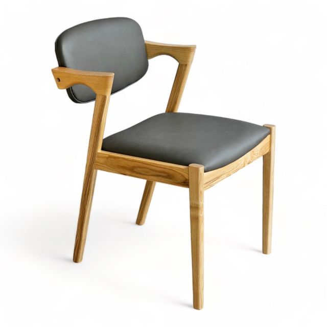 Ghế KAI khung gỗ Ash bọc nệm da PU GCF139 Ghế KAI khung gỗ Ash bọc nệm da PU GCF139