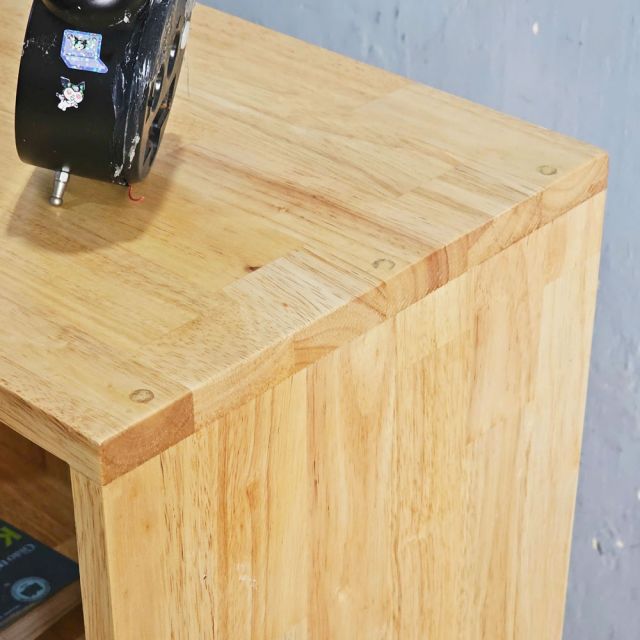 Kệ sách nhỏ đơn giản 3 tầng bằng gỗ cao su KS68196