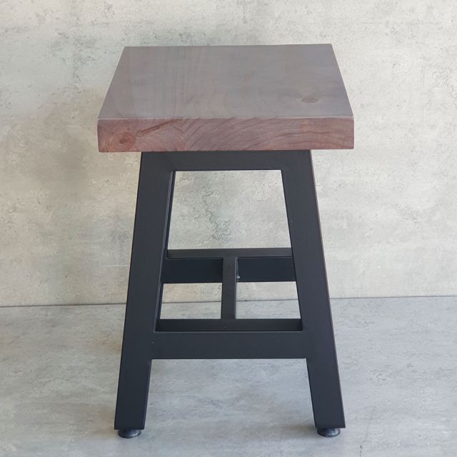 Ghế đôn chữ nhật 40x30cm gỗ thông chân sắt sơn tĩnh điện GCF163
