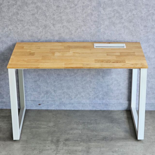 Bàn làm việc có nắp hộp điện 120x60cm gỗ cao su chân sắt lắp ráp hệ Trian HBTA023