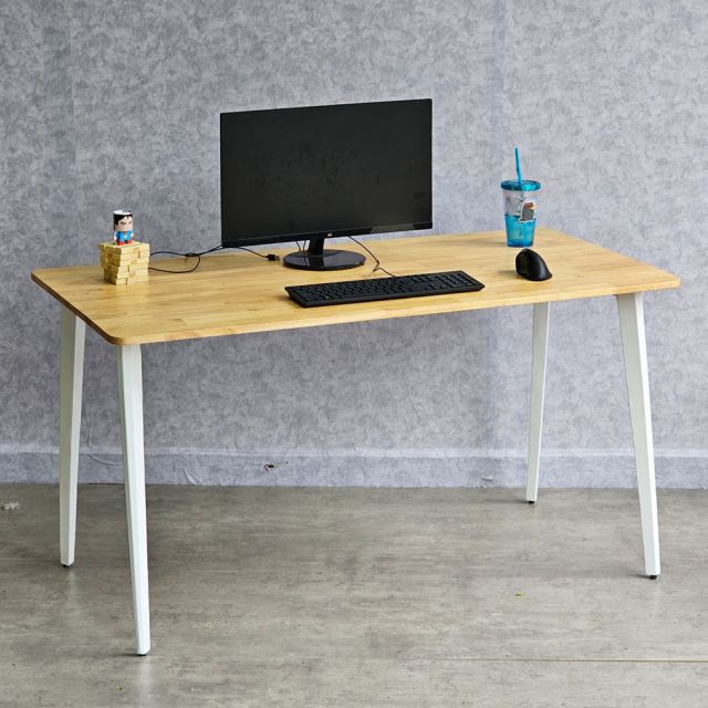 Bàn làm việc lắp ráp 140x60cm gỗ cao su chân sắt đa giác HBDG004