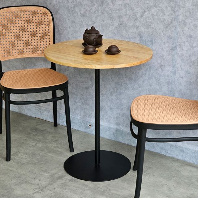 Combo bàn cafe tròn 60cm và 2 ghế cafe nhựa CBCF297