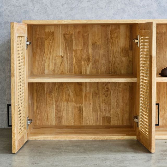 Tủ bếp trên 1m2 gỗ cao su cửa lưới TBT68008