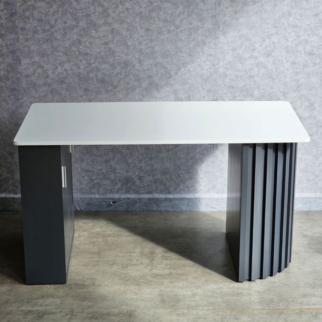 Bàn làm việc Semiorbis 140x70cm gỗ cao su chân cửa tủ BD68113