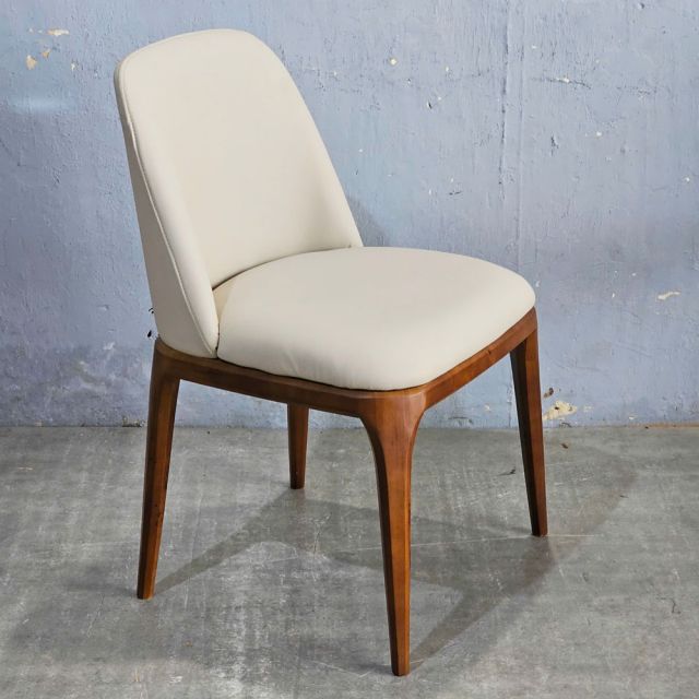 Ghế Grace khung gỗ bọc nệm da PU GCF179