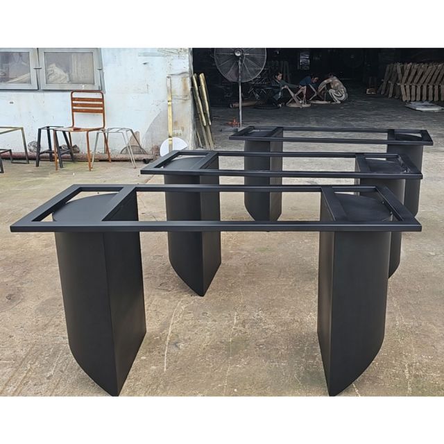 Chân bàn sắt cho bàn ăn 140x60cm sơn tĩnh điện CHBBA024