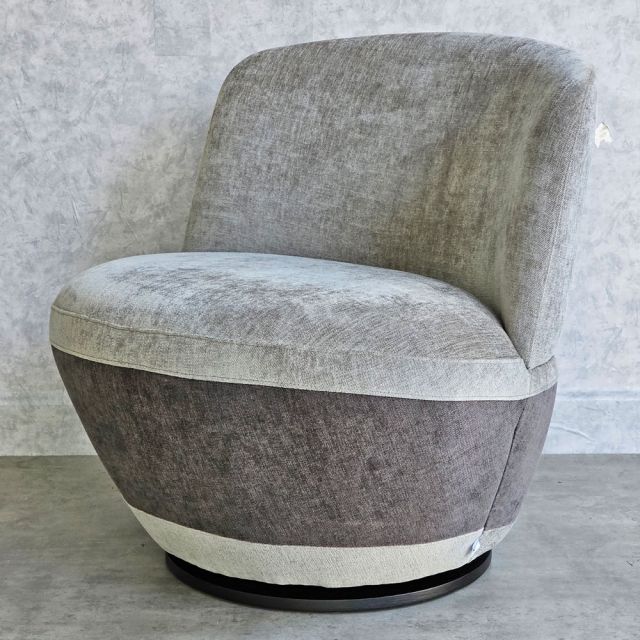 Ghế sofa xoay TARICA bọc nệm vải FABRIC màu xám trắng GSD68085