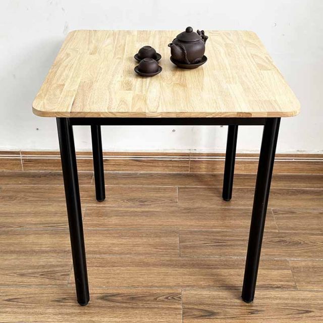 Combo bộ bàn ăn vuông và 2 ghế gỗ cao su chân sắt CBBA160