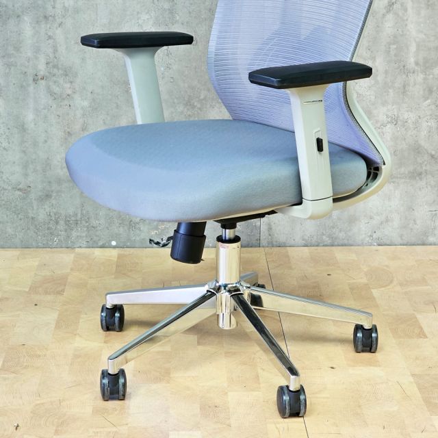 Ghế xoay lưng lưới có tựa đầu SP-819SJ