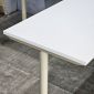 Bàn góc L có hộp điện 160x160cm gỗ tràm hệ TIO HBTO045